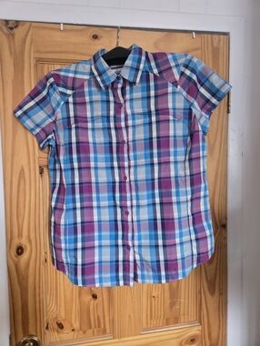 Columbia Blue and Purple Plaid Short Sleeve Button-Up XL
